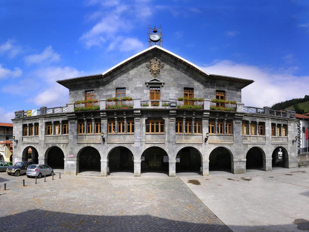 Hostal Jai Alai Leitza  Exterior foto
